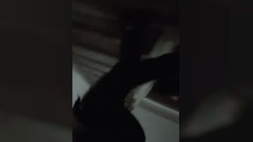 A good-looking young woman drove out to have sex in the car, but she was not satisfied and went to the hotel to have another shot. Episode 06