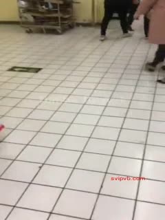 Twitter celebrity cuckold god took his beautiful wife to a large supermarket in China and exposed her naked body to let other men touch her buttocks and have sex in the parking lot