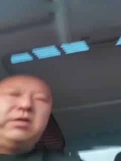 A beautiful lady has a good outdoor car sex blowjob and is very tempting