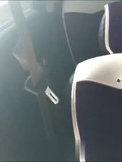 The young couple drove to the remote suburbs~ direct outdoor sex and car sex!! It’s so cool to be alone~ The physical contact feels so good~