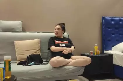 Looking for the old aunt 11-29 refined rental woman