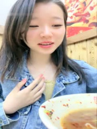 Yan value is good, sweet sister Jiuer restaurant toilet shows forced stuffed egg poking underwear close-up is very pink and tender