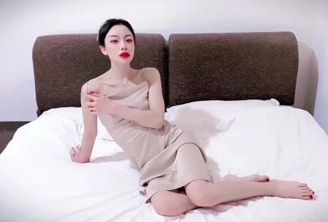 My best friend's boyfriend is the most fragrant-Chen Qian Cherry