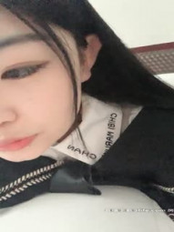 The best in 2001, northeast fashion wild brother-in-law paper seduced massage technicians. when they were playing lip nail at an early age, they were not afraid to bite J8? people had a strong sex addiction and were quite resistant to exercise.