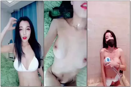 Selfie beauty internet celebrity goddess! Like to practice yoga with her ass up! Take out the big white tits, open the thong and the pink pussy, super tight and extremely tempting
