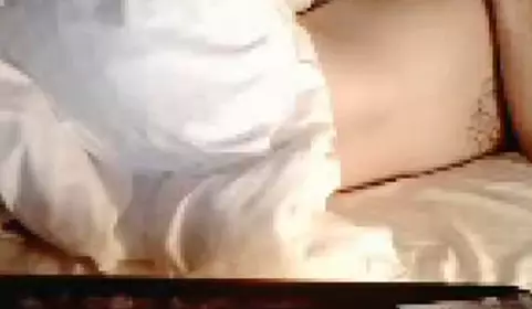 The charming little fan girl showed her face and had a passionate sex with the boy. Her breasts were not small and firm. She took the initiative to knead her breasts and let the boy thrust in and cum in her pussy.