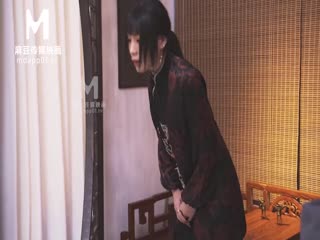 [Domestic] Tianmei Media Domestic Original AV Chinese Subtitles TMW07 The female officer of the slut inspects the soldier's dick