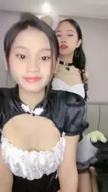 Beautiful sisters! Passionate show of girls! Sexy maid outfits, touching and flirting with each other, playing with vibrators, lifting their butts together, rubbing their holes, panting and moaning