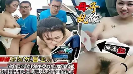 [Mother-son incest] Driving to the wilderness with my slutty mother for car sex