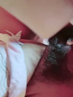 Sexy and seducing goddess, seducing massage technician_pressing and pressing, she pressed on the bed and called daddy