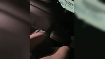The best slutty internet celebrity sister! Eat a dick and have sex in the car outdoors! Back home, masturbate, insert a fake dick into the hairless pussy, and raise her ass to have sex from behind Episode 02