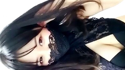 The female anchor showed her face in a big show.