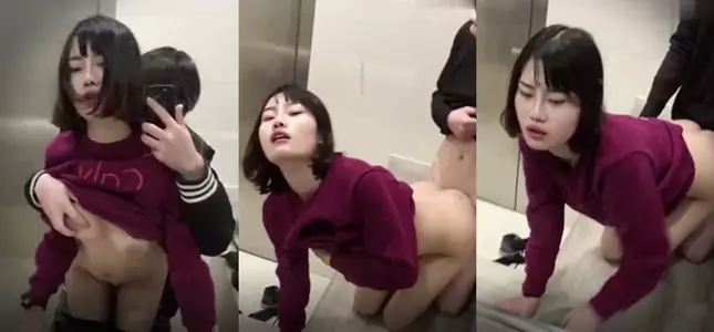 [Exclusive] High school couple selfies in the mall restroom leaked, latest HD version!