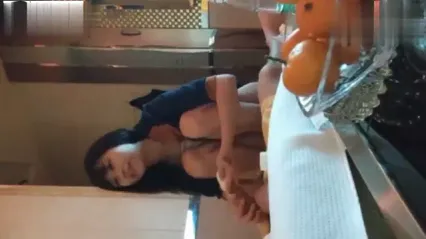 The massage club is half-pushed and half-strong. The female technician with J temperament resisted the whole process and vowed not to stimulate the dialogue and finally go straight to the top.