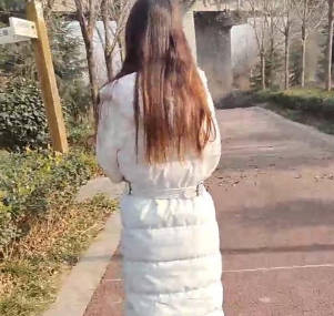 Steal about sister-in-law to go to the park