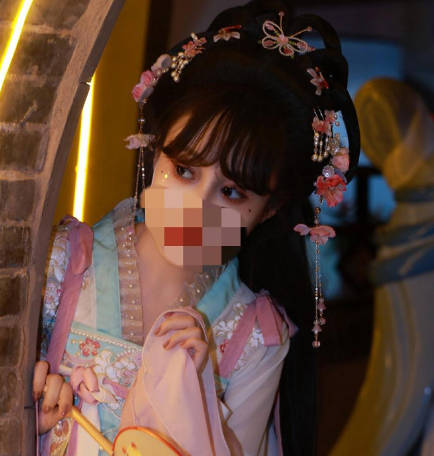 Cape Community. The appearance of my sister in Hanfu makes my penis hard.