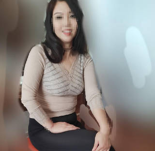 Haijiao Community skipped work to work for colleague Xiao Pang's mother Aunt Liu