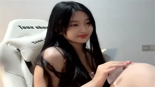 Super sweet net red goddess