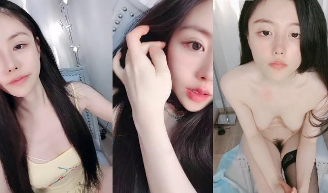 Twitter's best pure sister [Yan Xixi] live broadcast opened a double hole for the first time, and the props were extremely delicious.