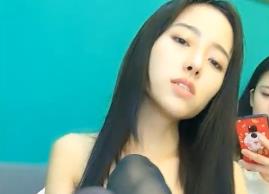 Beibei went to the sea to broadcast the password room and her best friend's large-scale performance tonight.