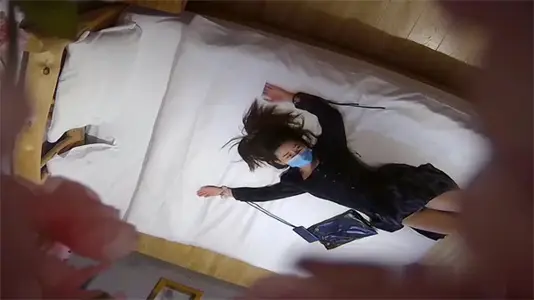 Steal camera outflow: passionate lovers hotel room opening passion, breathless water splashing