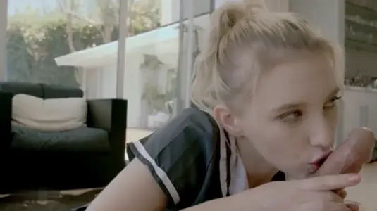 Bean-Extreme Deep Throat Mouth Explosion