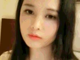 The beautiful transvestite Milan hotel is alone in an empty room, hungry and thirsty to expose its obsession with giant roots!